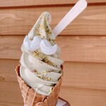 ミルクマスタッシュ - 料理写真:ピスタチオソフトクリーム