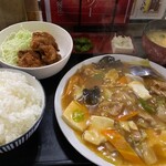 上尾飯店 - 