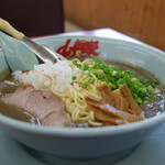 山岡家 - 料理写真:鬼煮干しラーメン中盛り