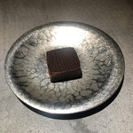 PATISSERIE ASAKO IWAYANAGI - 金木犀とあんずのショコラ