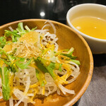 札幌牛亭 - セットのサラダとスープ
