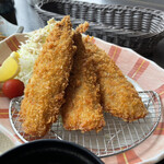 笠庵 賛否両論 - アジフライ定食 1600円
      アジフライアップ