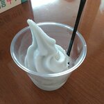 ハニービー - ソーダソフトクリーム