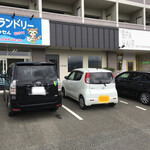 トネリ - 共同Ｐではなく 駐めていいのは店前だけ！