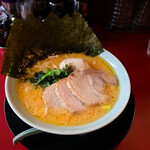 横浜家系ラーメン かすたむ家 - ＭＡＸラーメン（醤油）