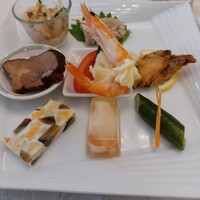 東天閣 神戸本店 - 前菜8種