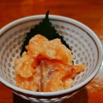 Torikan - サーモンの塩辛。いくらがアクセントで、冷酒がすすむわい！