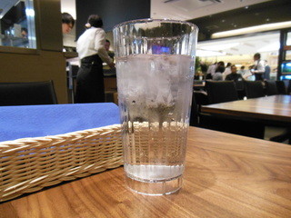 Diner CAFBAR - 水のグラスがアクリルってのもイヤだった…