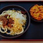 Michino Eki Fuji Yoshida Keishoku Kona - 肉冷しうどん+野菜かきあげ