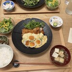 Kome Enishi - ごろごろタルタルチキン南蛮定食
