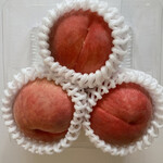 京都八百一 - 料理写真:福島産。3個980円。品種によって完熟した時の固さが違う。