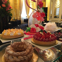 ガストロノミー ジョエル・ロブション - 