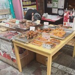 和記食坊 - お惣菜が並ぶ店頭