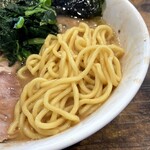 RAMEN TATSU - 丸山製麺(株)の中太麺。