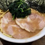 RAMEN TATSU - チャーシューは2枚。