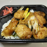 ほっともっと - 料理写真:月見焼鳥つくね重590円