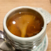 旬華 なか村 - フカヒレと烏骨鶏のスープ