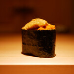 鮨 草平 - ◇馬糞/紫雲丹 軍艦
      なんと二種類の雲丹を贅沢にも重ねるように載せて。