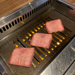 焼肉 ジャンボ - 