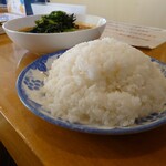 木多郎 - ライス大盛。こうやって見ると 400g 以上ありそ。