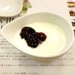 りせっとカフェ - モーニングすぅぷセット 370円 のヨーグルト