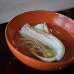 江戸前芝浜 - "星鳗（はかりめ）"《白煮椀（しろにわん）》