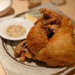 酒と料理　戸塚駅横研究所 - ひな鳥丸揚げ