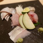 酒と料理　戸塚駅横研究所 - 鮮魚盛合せ2人前(¥2,720)