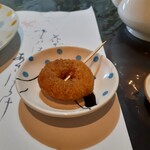 趙の飲茶 888 - 食後のお菓子は、ミニドーナツ。
