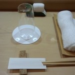 でん - 美しい白木のカウンター('13.04)