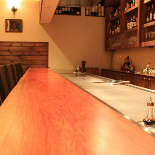 落ち着いた内観になっております。