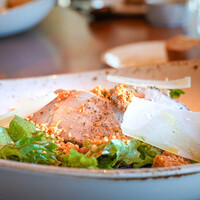 レークハウス - 栃木県産　野菜とポークパストラミのサラダ バルサミコドレッシング　日光御養卵　千葉ファーム　ほうれん草