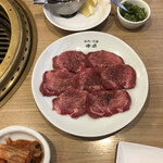 焼肉・冷麺 中道 - 塩タン　2,300円