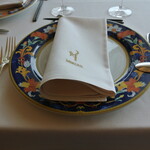 フレンチレストラン ミクニ サッポロ - ２０２２年９月３日のテーブルセット