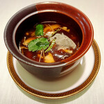 北京料理桂蘭 - フカヒレスープです。フカヒレの繊維質がしっかり感じられる絶品スープです。とろみ加減が絶妙です！！