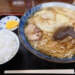 ぴかいち亭 - 料理写真:ワンタン麺780円ネギ抜き＋中盛100増、ライス100円