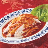 蒸し鶏の細切り辛子胡麻ソース（棒棒鶏）