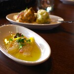 ワイン食堂トランク イタリアゴハン - 真鯛のカルパッチョ