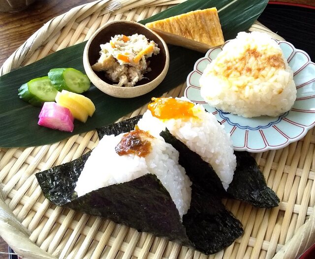 静物（贄田越郎画） めづらい