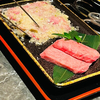 北新地焼肉 きらく - レモンの下には(*´﹃｀*)ｼﾞｭﾙﾘ…