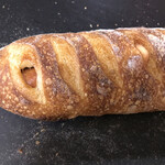 もりの下のパン店 - ロングソーセージフランス