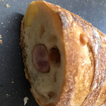 もりの下のパン店 - 断面図