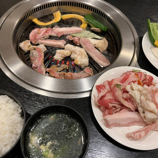 焼肉もんじろう_1