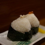 おむすび村 - 塩サバにイクラ