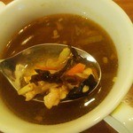 インド・ベンガル料理レストラン アラム - サービスのスープですが具沢山♪