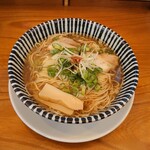 らー麺 村咲 - 煮干・醤油らー麵(大盛)