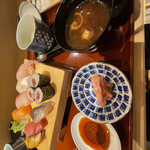 Uogashi Teppen Sushi - 