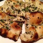 ガラムマサラ - ガーリックナン