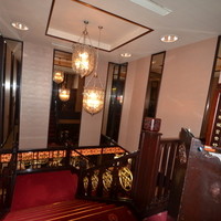 華正樓 新館 - クラシックゴージャス店内