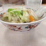 竜ちゃんラーメン - タンメンちょいと横から